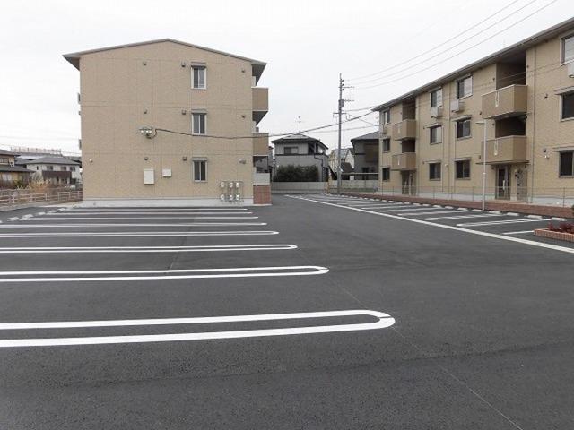 セキュレア須屋　J棟（306） 駐車場