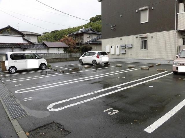 パティオ（302） 駐車場