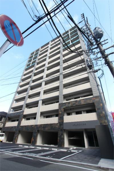 新町駅より徒歩3分 築10年4ヶ月 13階建の賃貸物件