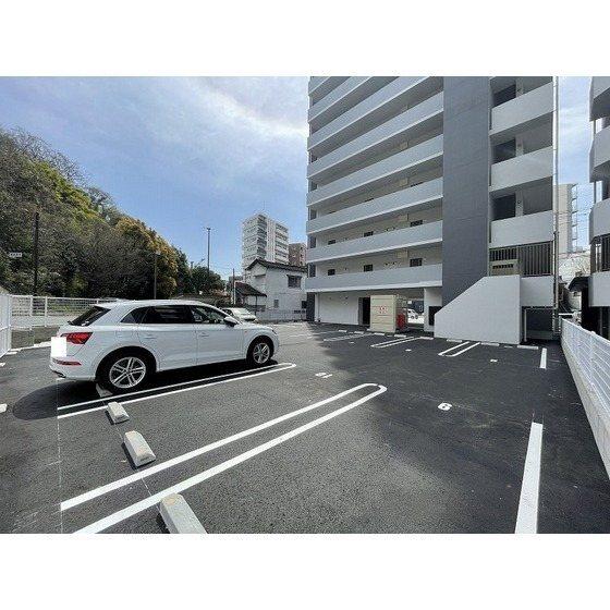 LIBTH新町EAST（201） 駐車場