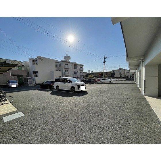 八王寺ツインタワーEAST（903） 駐車場