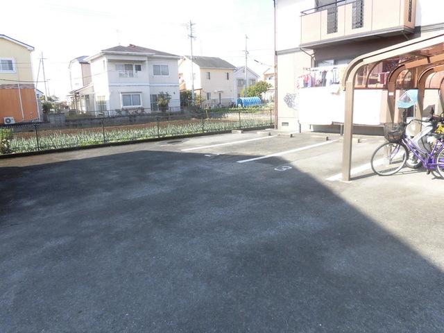 レジデンス西村　B棟（201） 駐車場