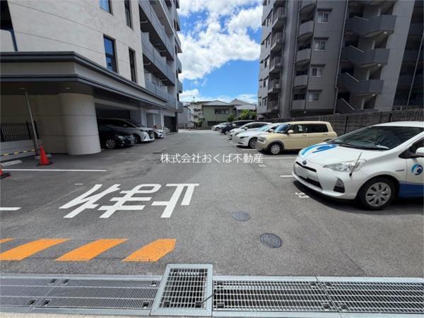 Ｄ’プレイス　九品寺（403） 駐車場