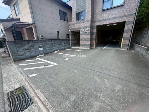 エクセレントマンション（302） 駐車場