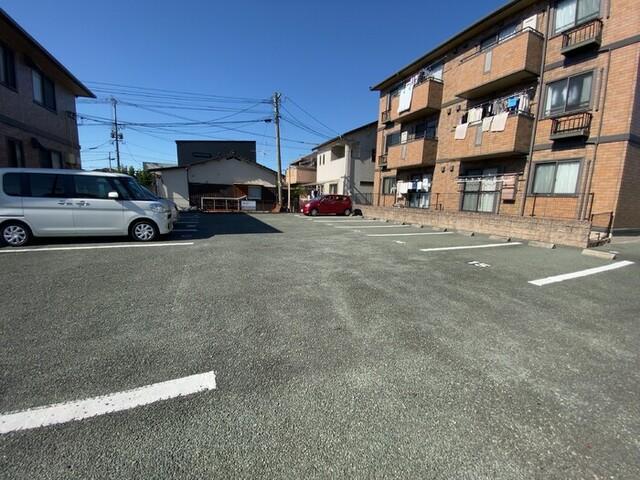 コンフォートＡＦＫ　B棟（203） 駐車場