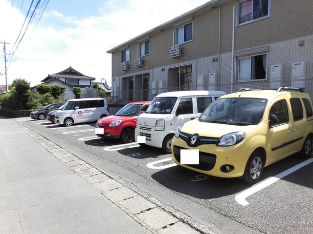カーサ・フェリス（102） 駐車場