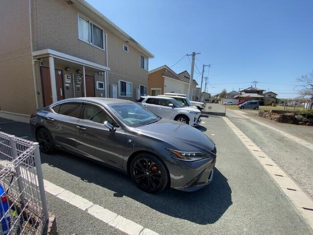 ラ・フォンテ　A棟（101） 駐車場