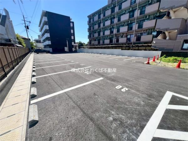 KANNA-KAMUI（105） 駐車場