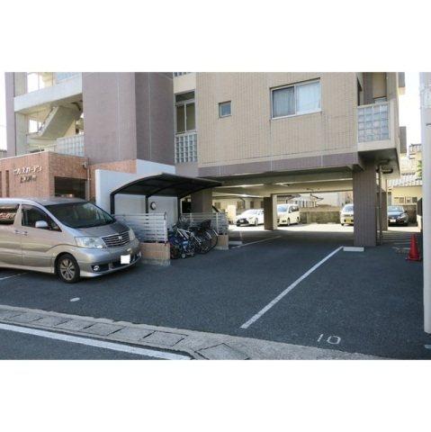 ヒルズガーデン上水前寺（302） 駐車場