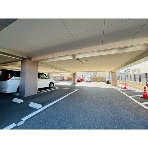 ヒルズガーデン上水前寺（302） 駐車場