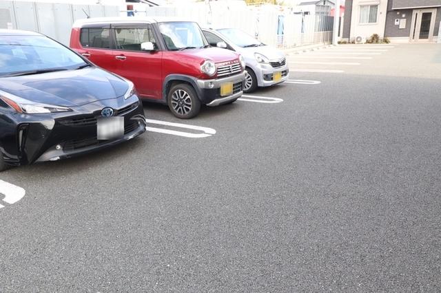 グランドヴィラ　A棟（103） 駐車場
