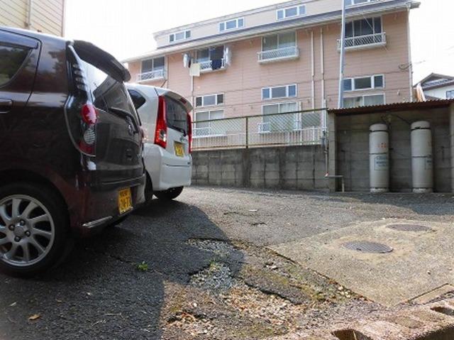 プレジールＴＹ（105） 駐車場