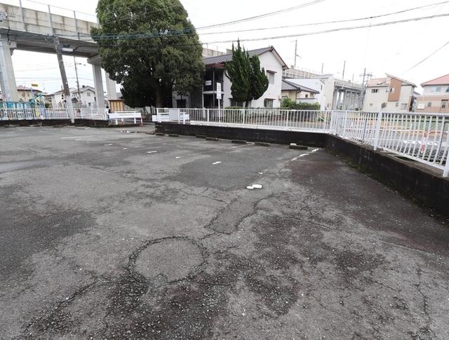セジュール高塘（ﾀｶﾄﾓ）（202） 駐車場