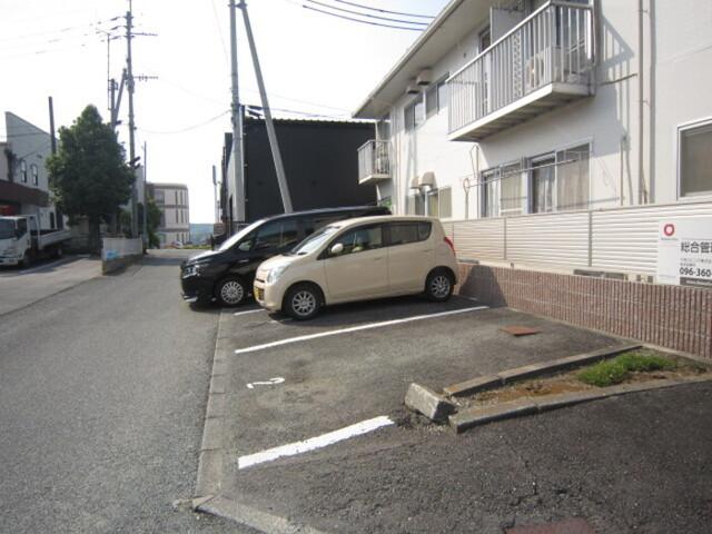 レジデンス御領（205） 駐車場