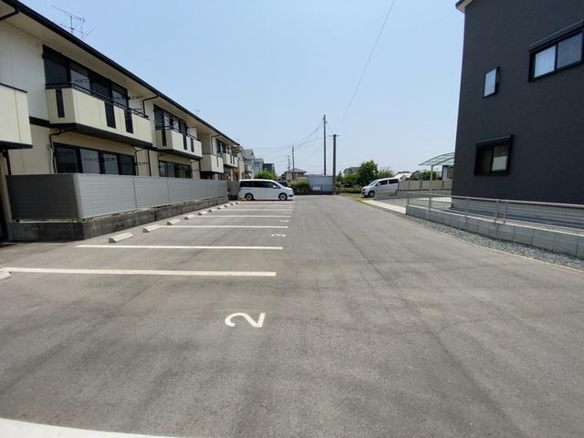 セジュールコート（205） 駐車場