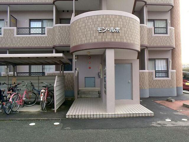 モン・ルポ（105） エントランス