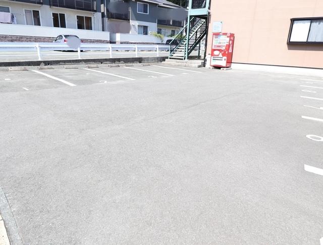 グリーンヒル（206） 駐車場