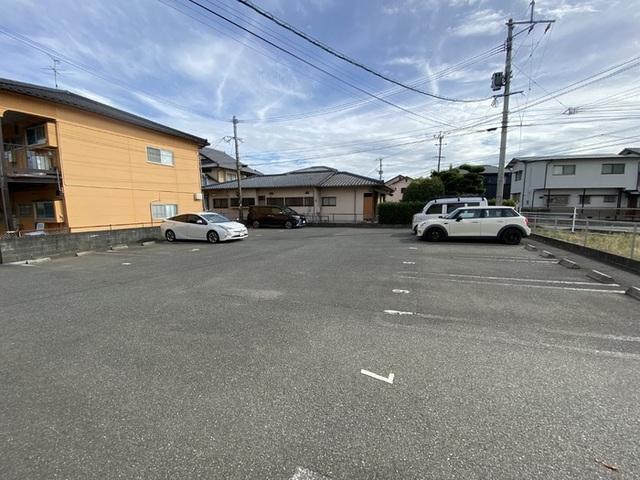 エスポワール（202） 駐車場