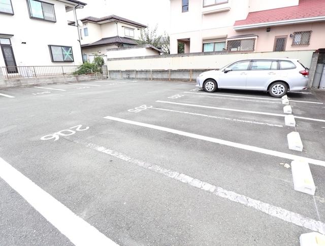 東光フラッツ（105） 駐車場