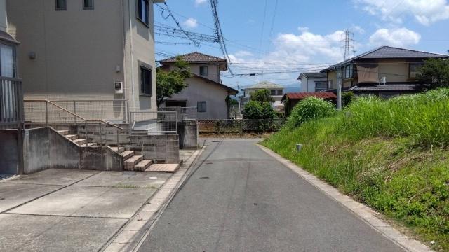 桜木4丁目分譲地（1） 前面道路含む現地写真