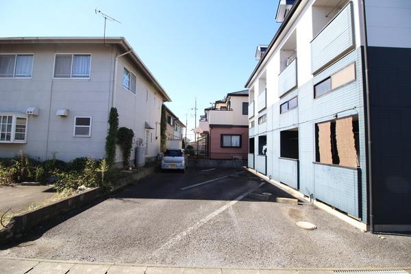 シェルコート伊勢崎（103） 駐車場