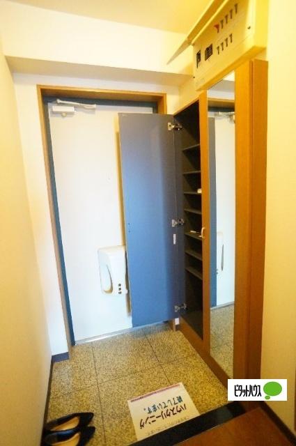 マンションドーチェスター（402） 玄関