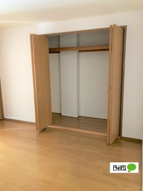 セゾン古久家（102） 収納