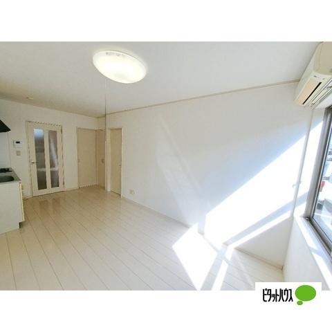 GARDEN MIYAKOⅠ（105） リビング