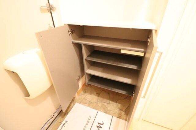 ファミーユ　Ｃ（102） 部屋画像