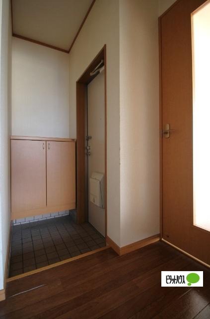八木ヒルズⅠ・Ｈ（Ｉ201） 玄関