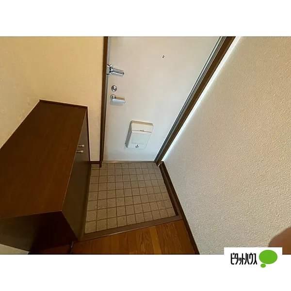 マンションピープル 玄関