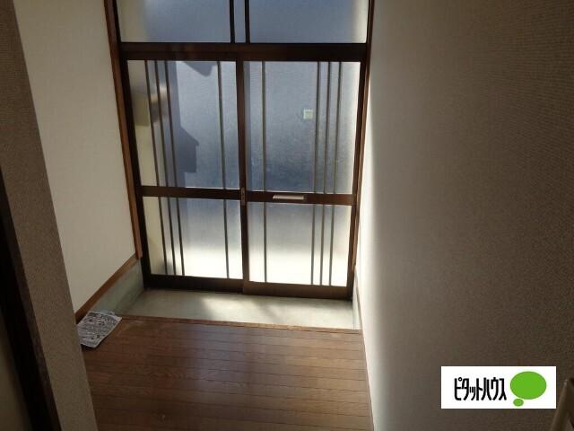 倉金貸住宅（13） 玄関