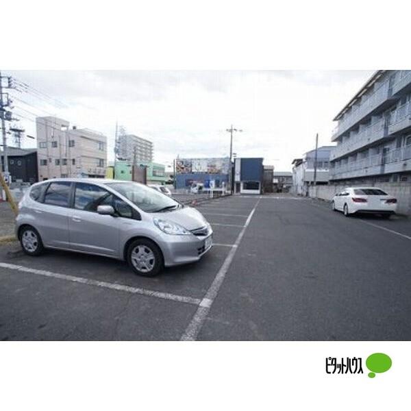 メゾン　ISHITA（106） 駐車場