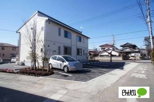 リーベクラール（102） 駐車場