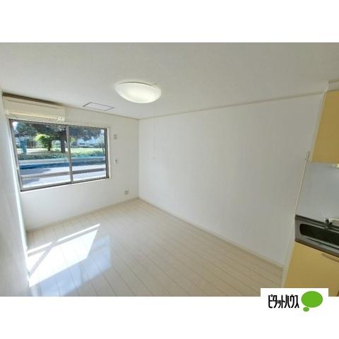 GARDEN MIYAKOⅠ（105） リビング