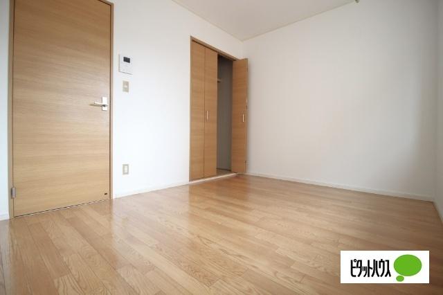 ソルレヴァンテＢ（102） 収納