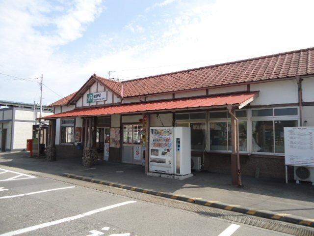 岩宿駅(JR　両毛線)：843m