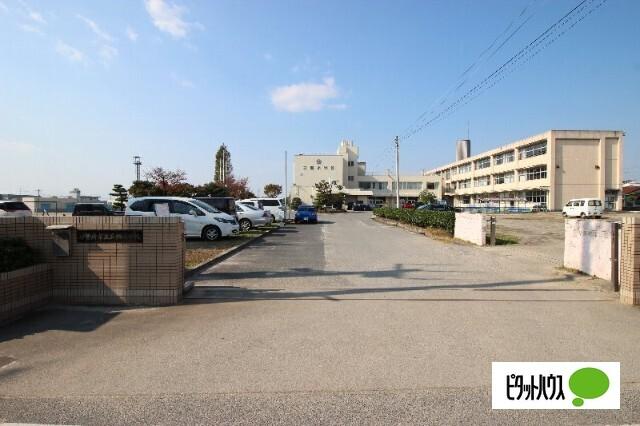 伊勢崎市立三郷小学校：1722m