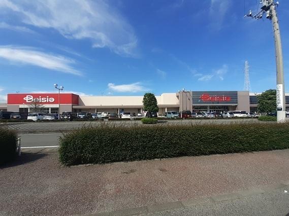 ベイシア西部モール店：814m