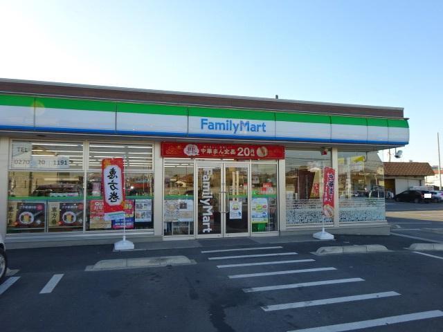 ファミリーマート伊勢崎今泉町一丁目店：389m