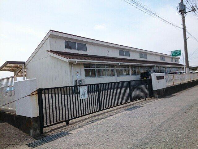 玉村町立玉村幼稚園：884m