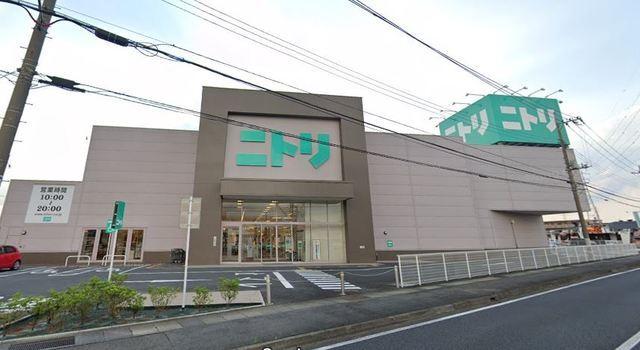 ニトリ伊勢崎店：344m