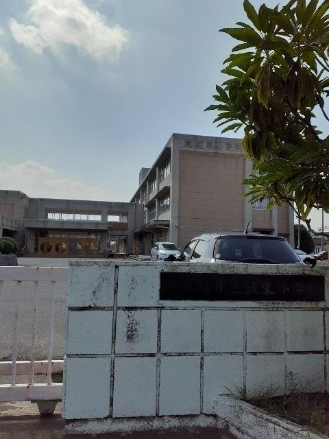 伊勢崎市立坂東小学校：1587m