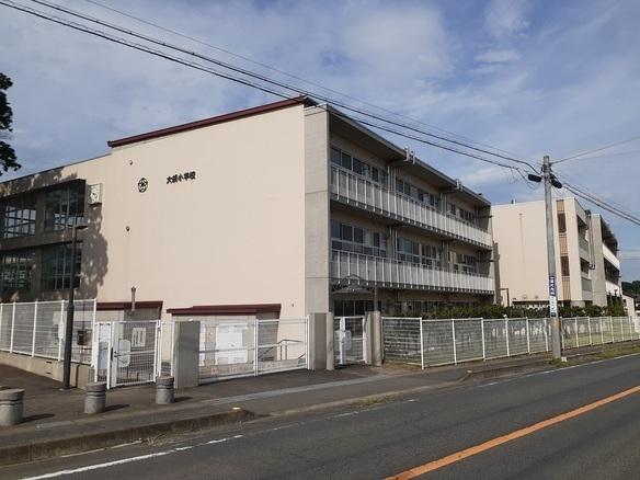 前橋市立大胡小学校：731m