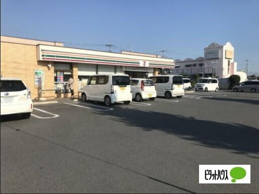 セブンイレブン伊勢崎韮塚町店：654m