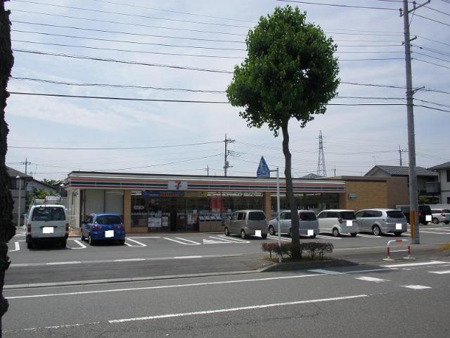 セブンイレブン伊勢崎西部公園前店：193m