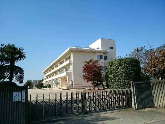 玉村町立上陽小学校：1600m