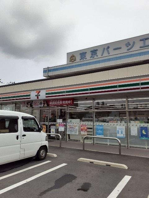 セブンイレブン伊勢崎粕川店：611m