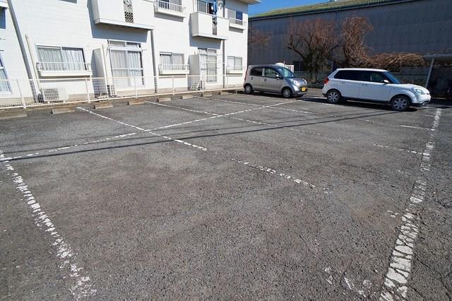 ハイツアルファ（206） 駐車場