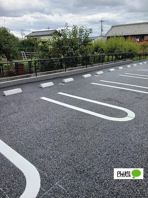 フェリス（102） 駐車場
